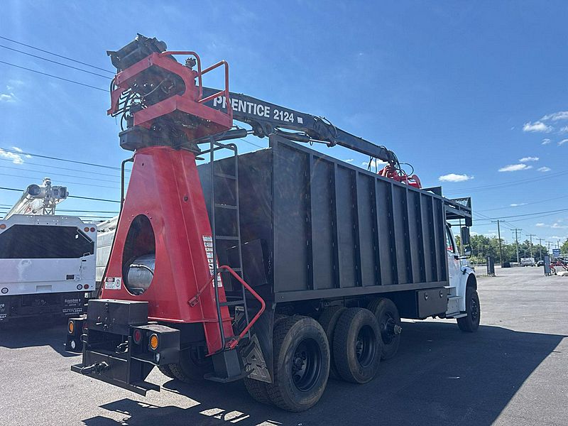 2017 Freightliner M2
