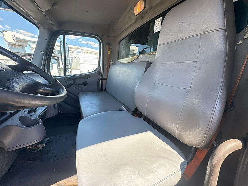 2017 Freightliner M2