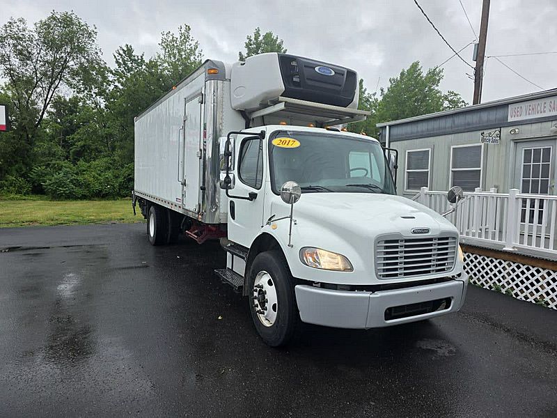 2017 Freightliner M2 106