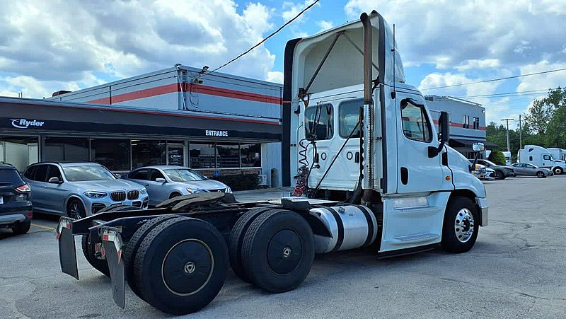 2019 Freightliner CASCADIA 125