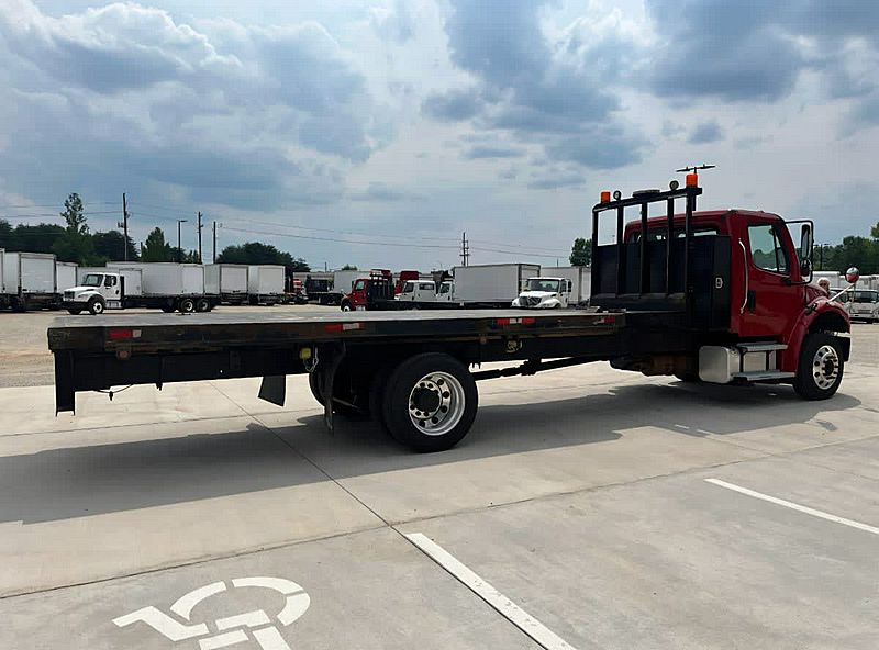 2019 Freightliner M2 106