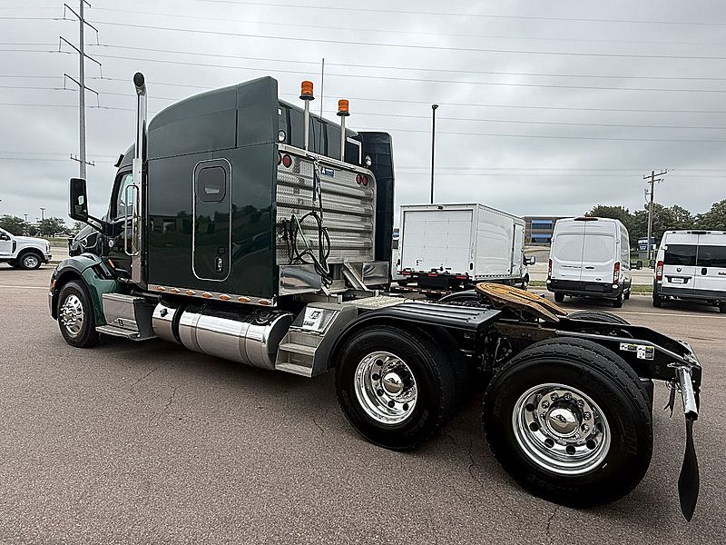 2018 Peterbilt 579