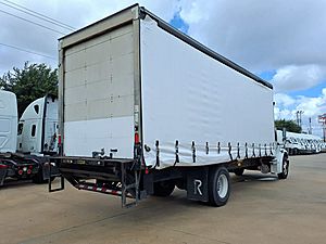 2019 Freightliner M2 106