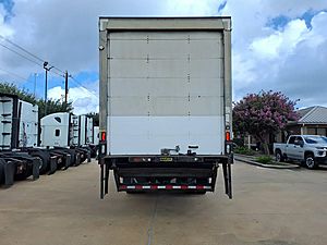 2019 Freightliner M2 106