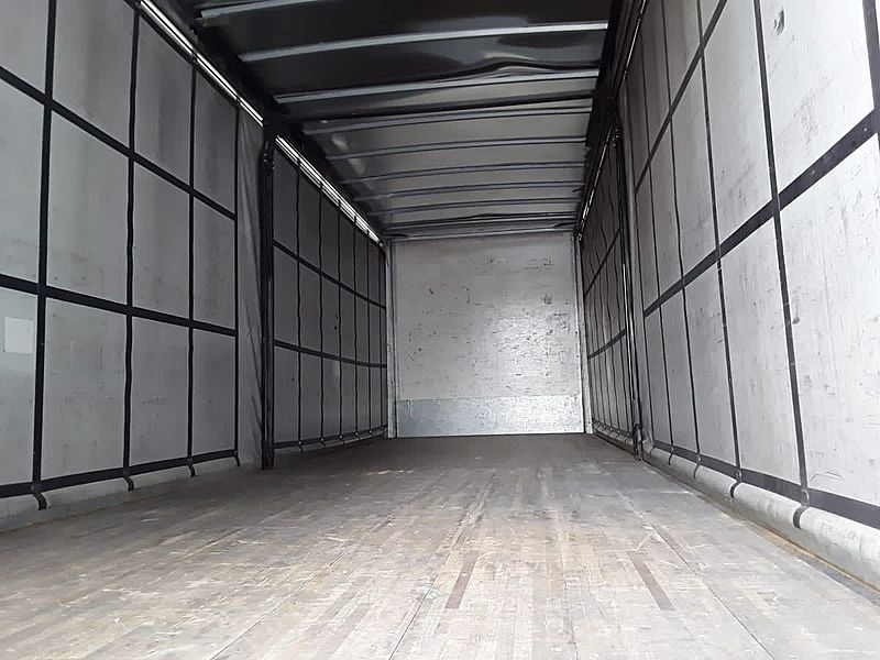 2020 Freightliner M2 106