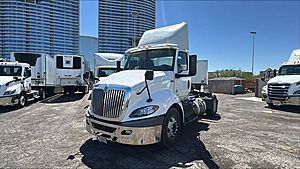 2019 International RH613 - Day Cab