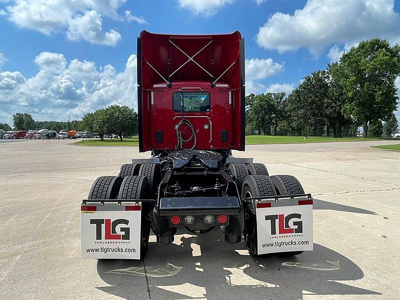 2023 Kenworth T680