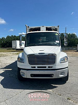 2012 Freightliner M2 106 - Refuse Truck