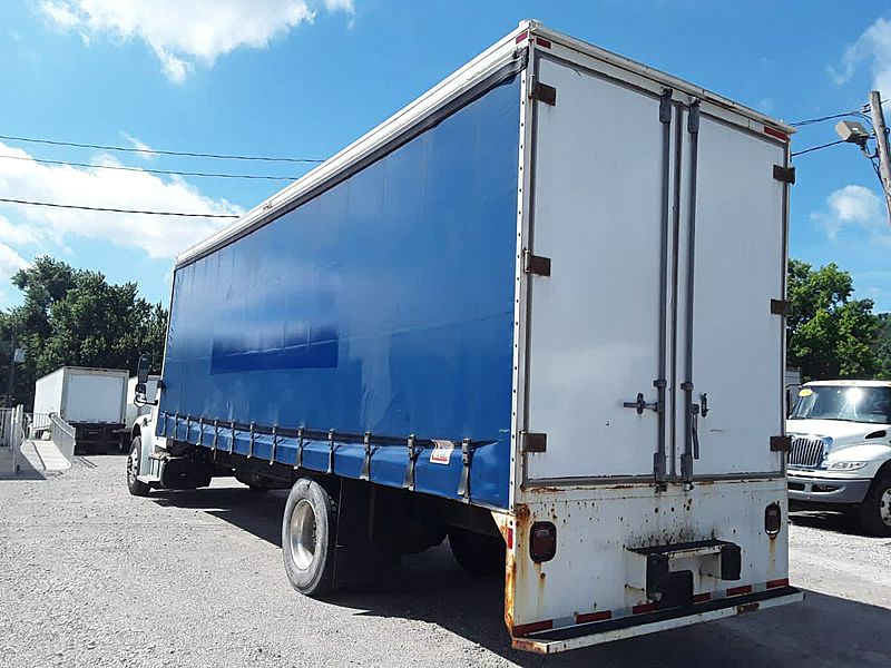 2021 Freightliner M2 106