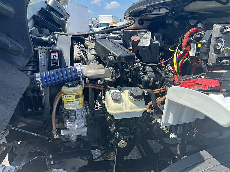 2020 Freightliner M2 106