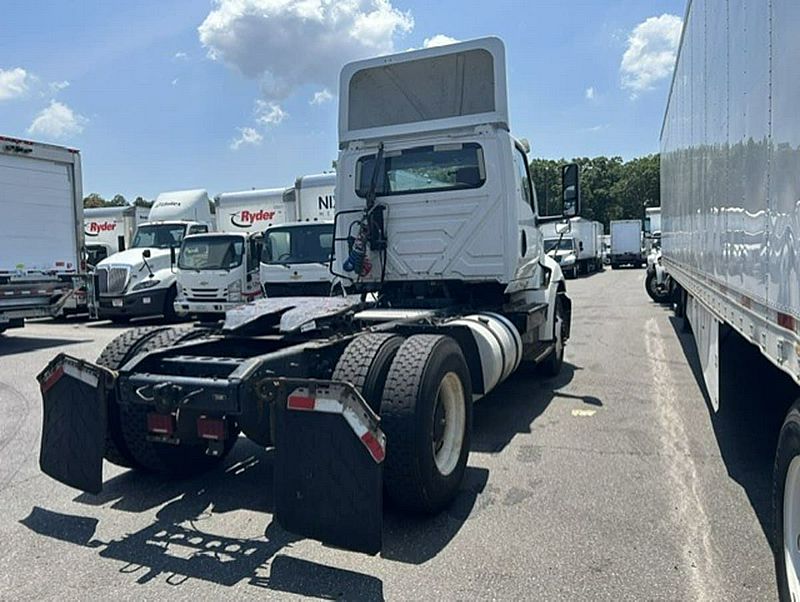 2019 International RH613