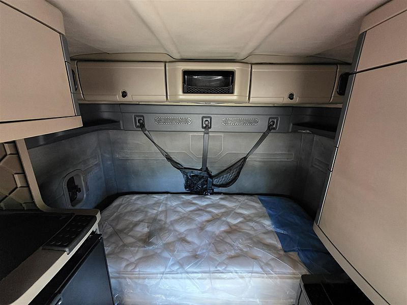 2017 Freightliner CASCADIA