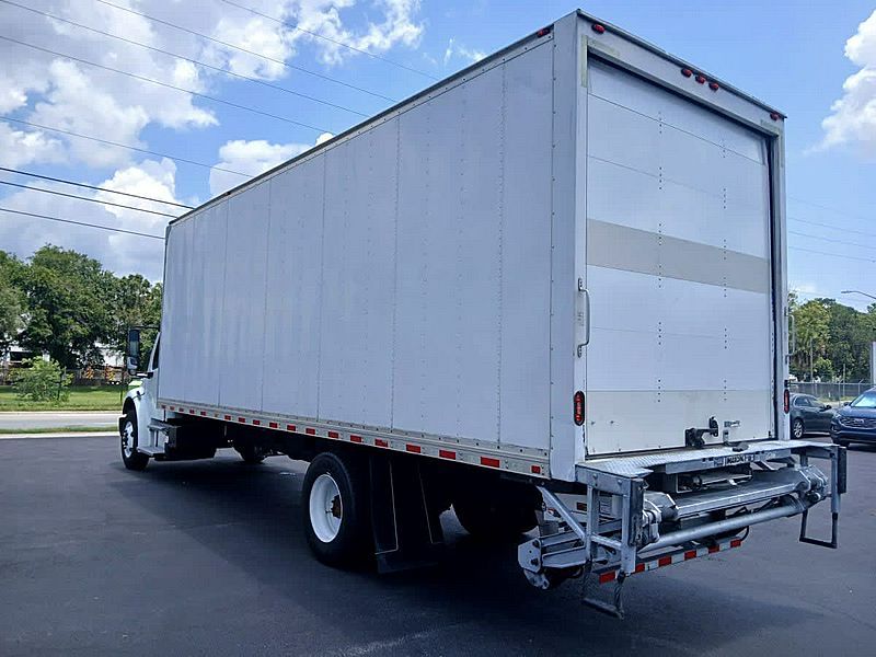 2021 Freightliner M2 106
