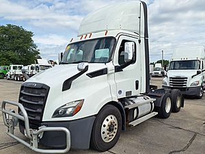 2020 Freightliner NEW CASCADIA 116