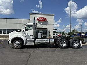 2022 Kenworth T880 - Cab & Chassis