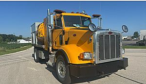 2014 Peterbilt 365 - Day Cab