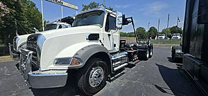 2025 Mack Granite GR64B - Roll-Off