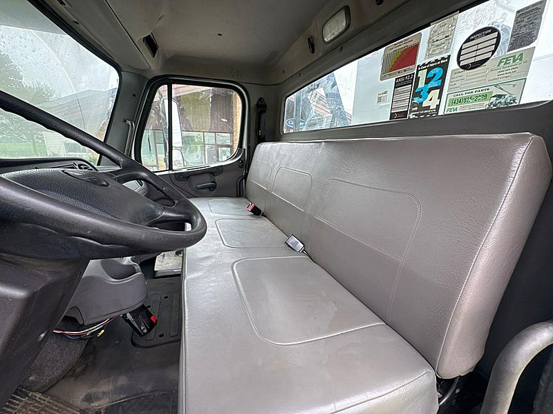 2016 Freightliner M2