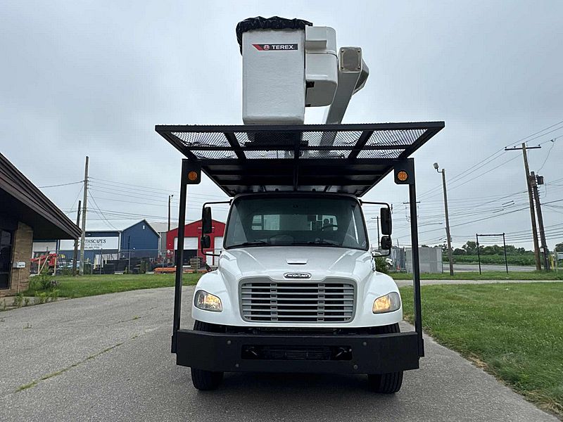 2016 Freightliner M2