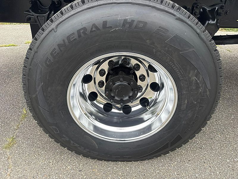 2016 Freightliner M2