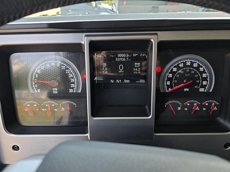 2025 Mack GR64