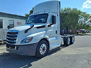 2023 Freightliner Cascadia