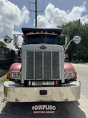 2006 Peterbilt 357 - Dump Truck