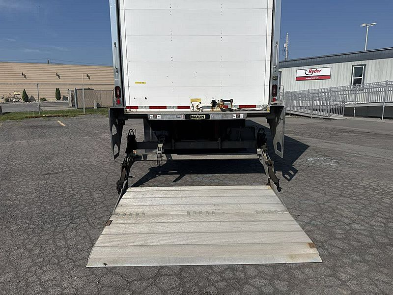 2019 Freightliner M2 106