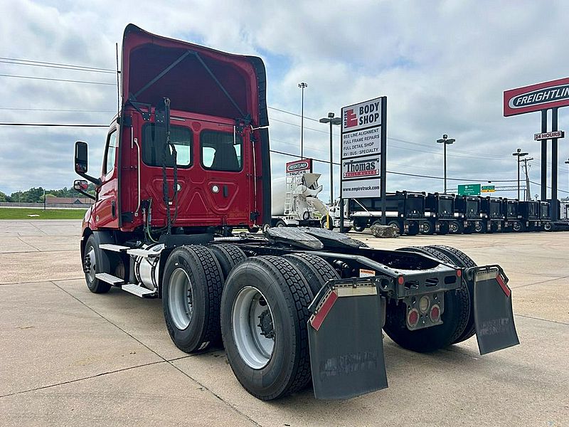 2020 Freightliner PT116DC