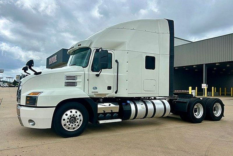 2020 Mack AN64T