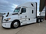 2027 Freightliner PJ126SLP