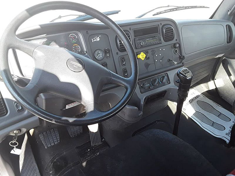2016 Freightliner M2 112