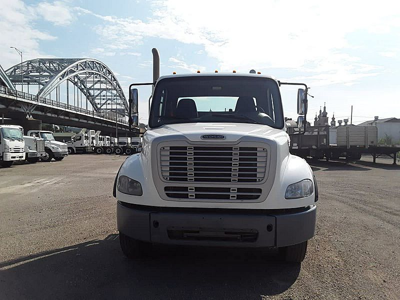 2016 Freightliner M2 112