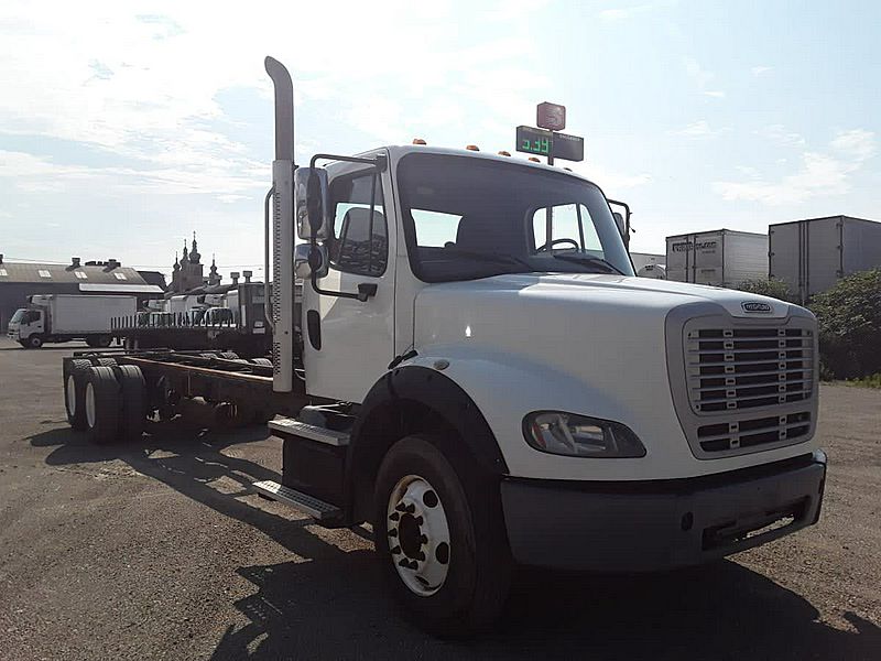 2016 Freightliner M2 112