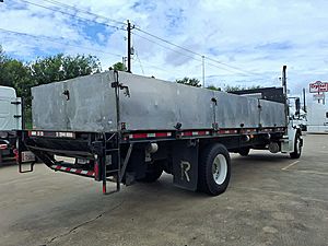 2019 Freightliner M2 106