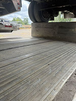 2014 Reitnouer Dropmiser - Drop Deck Trailer
