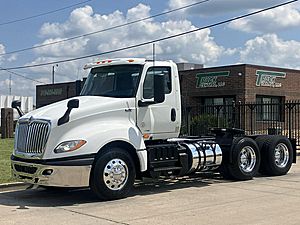 2018 International LT625 - Daycab