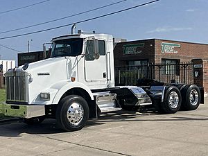 2013 Kenworth T800 - Daycab