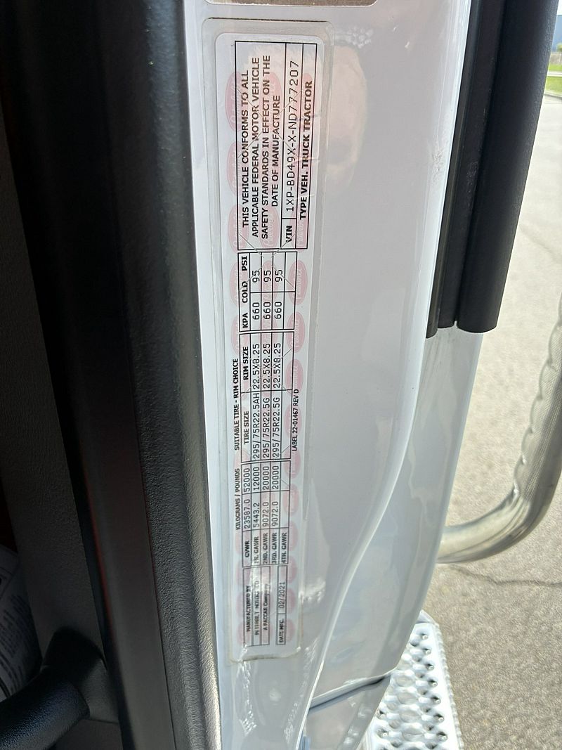 2022 Peterbilt 579