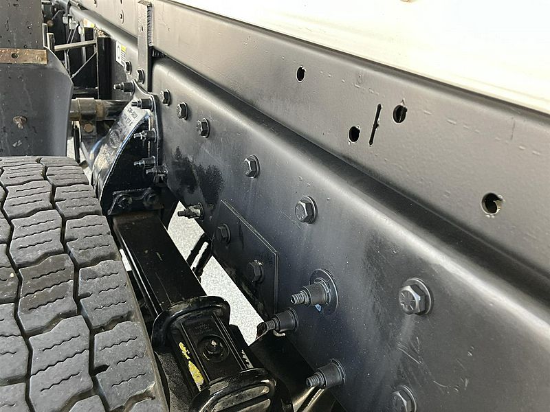 2019 Peterbilt 337