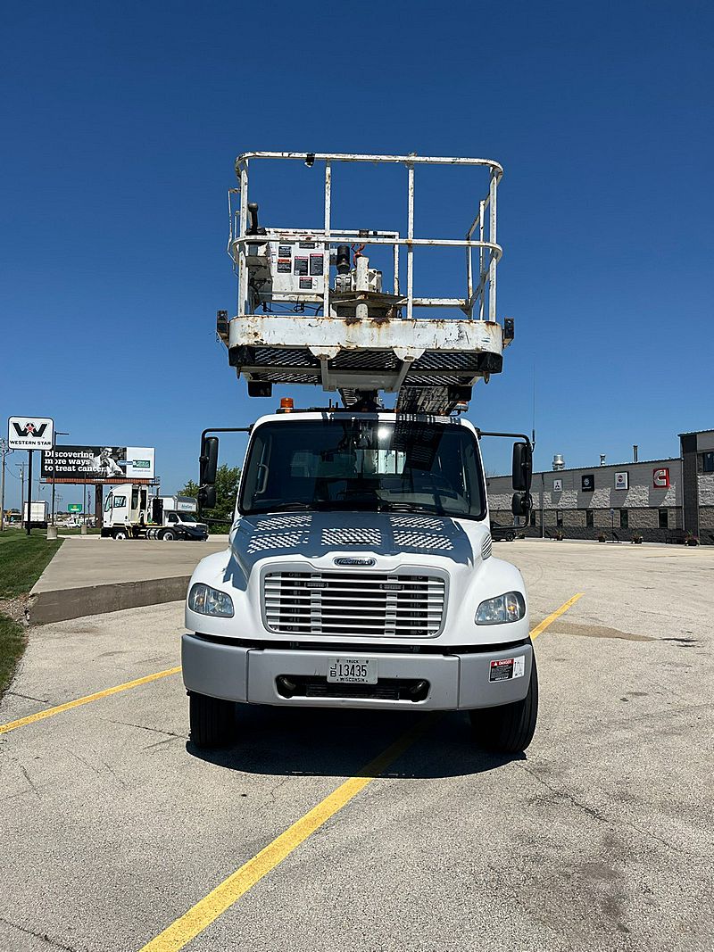 2018 Freightliner M2