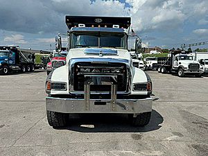 2024 Mack Granite GR64F - Dump Truck