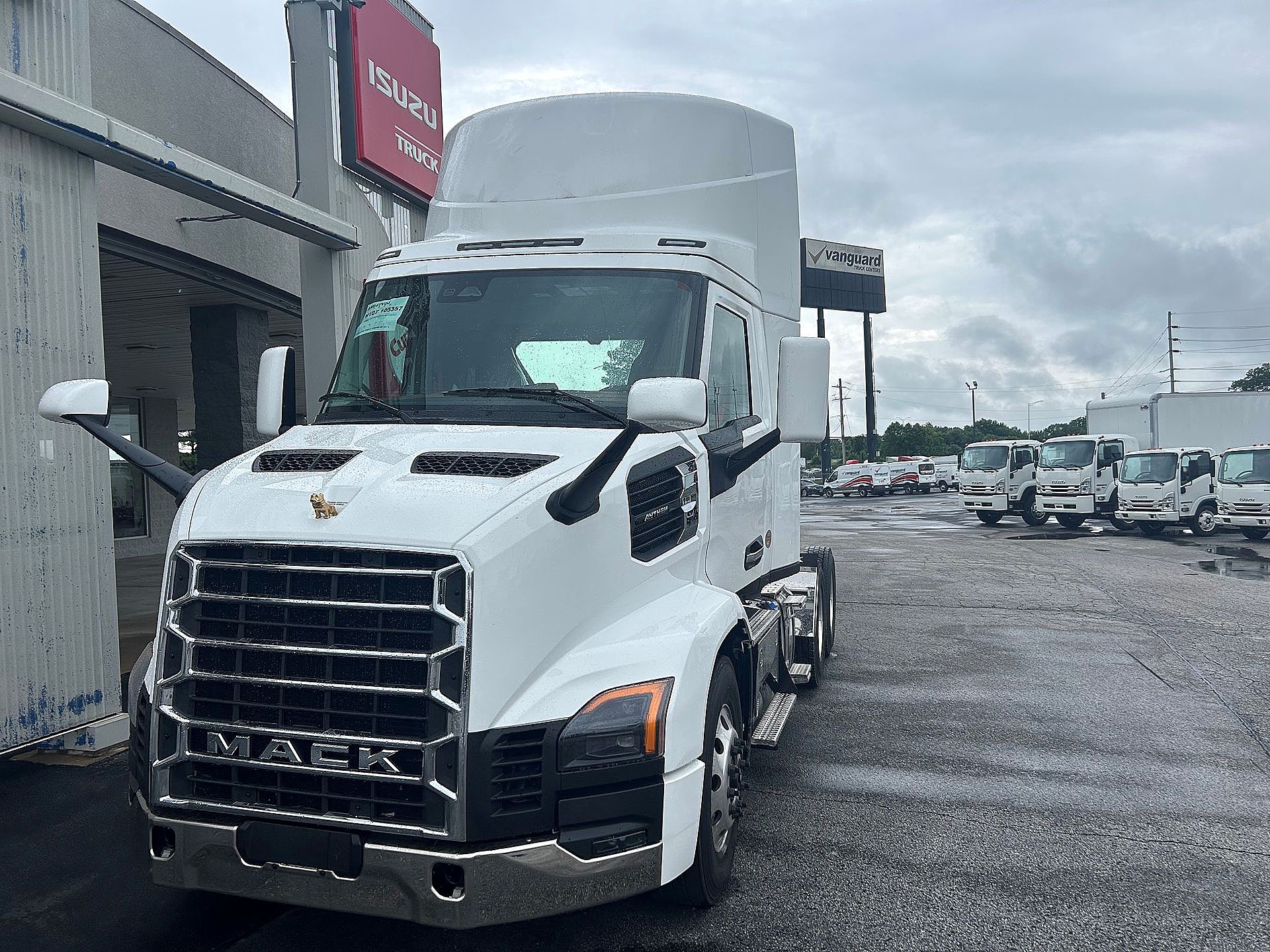 タリア・チェトリット, Showcaller, Mack, 新品未開封 2027 Mack Anthem AN64TV04 For Sale | # M018844