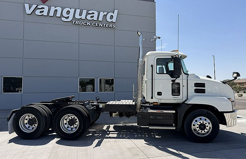 2026 Mack ANTHEM 64T