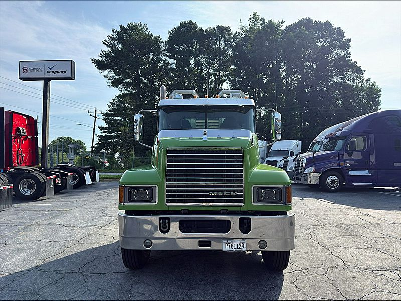 2019 Mack Pinnacle
