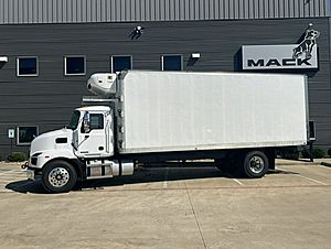 2026 Mack MD642 - Refrigerated Trailer