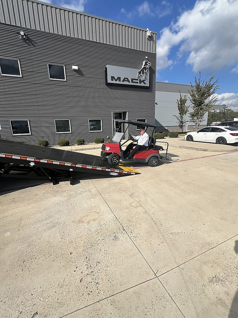 2026 Mack GR64F