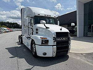 2020 Mack Anthem - Sleeper Truck