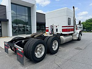 2022 Peterbilt 567 - Sleeper Truck