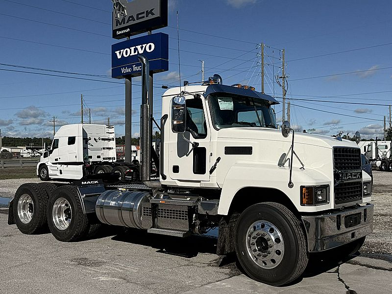 2026 Mack PINNACLE 64T